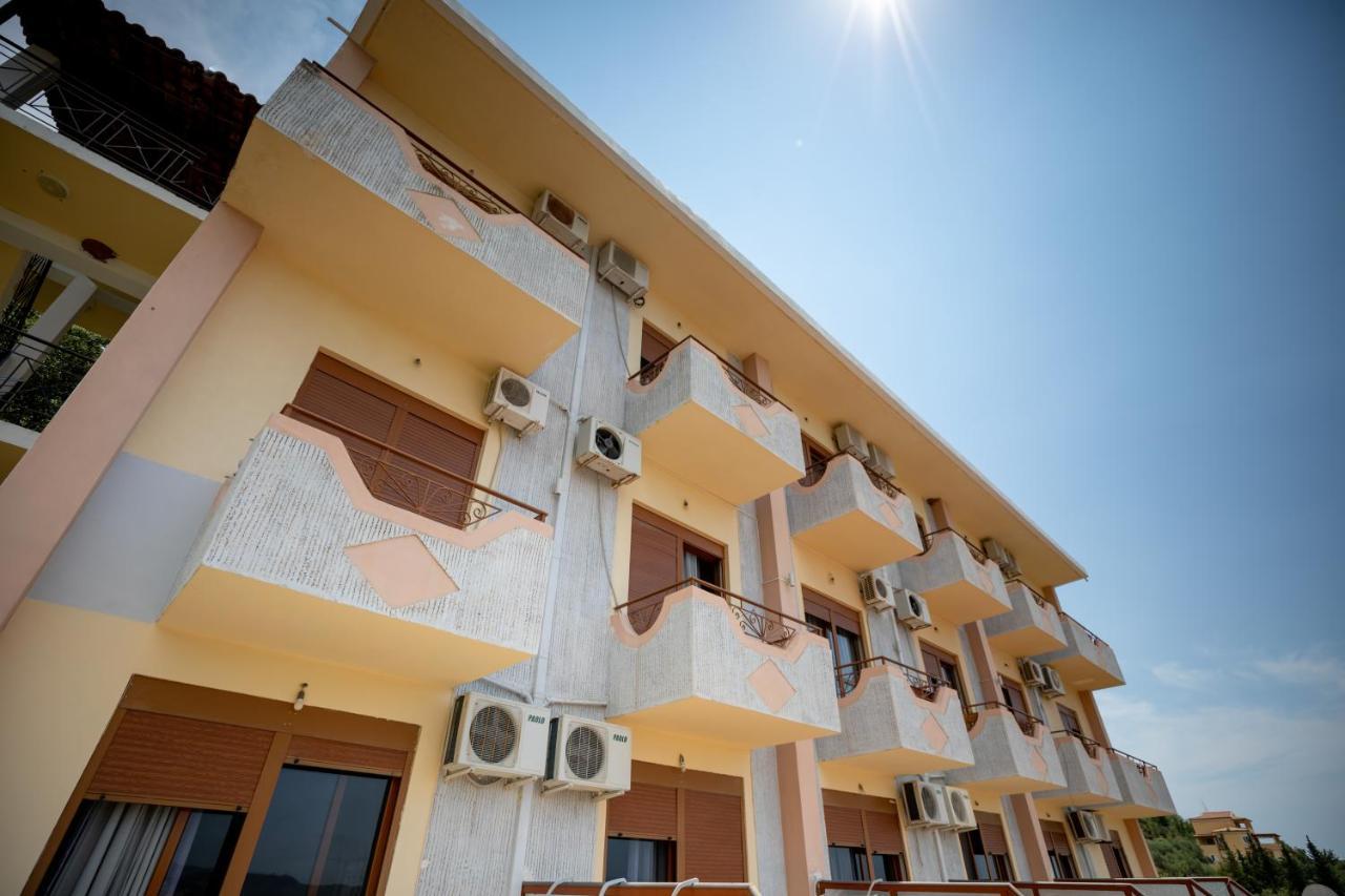 Hotel Panorama Himarë Exterior foto
