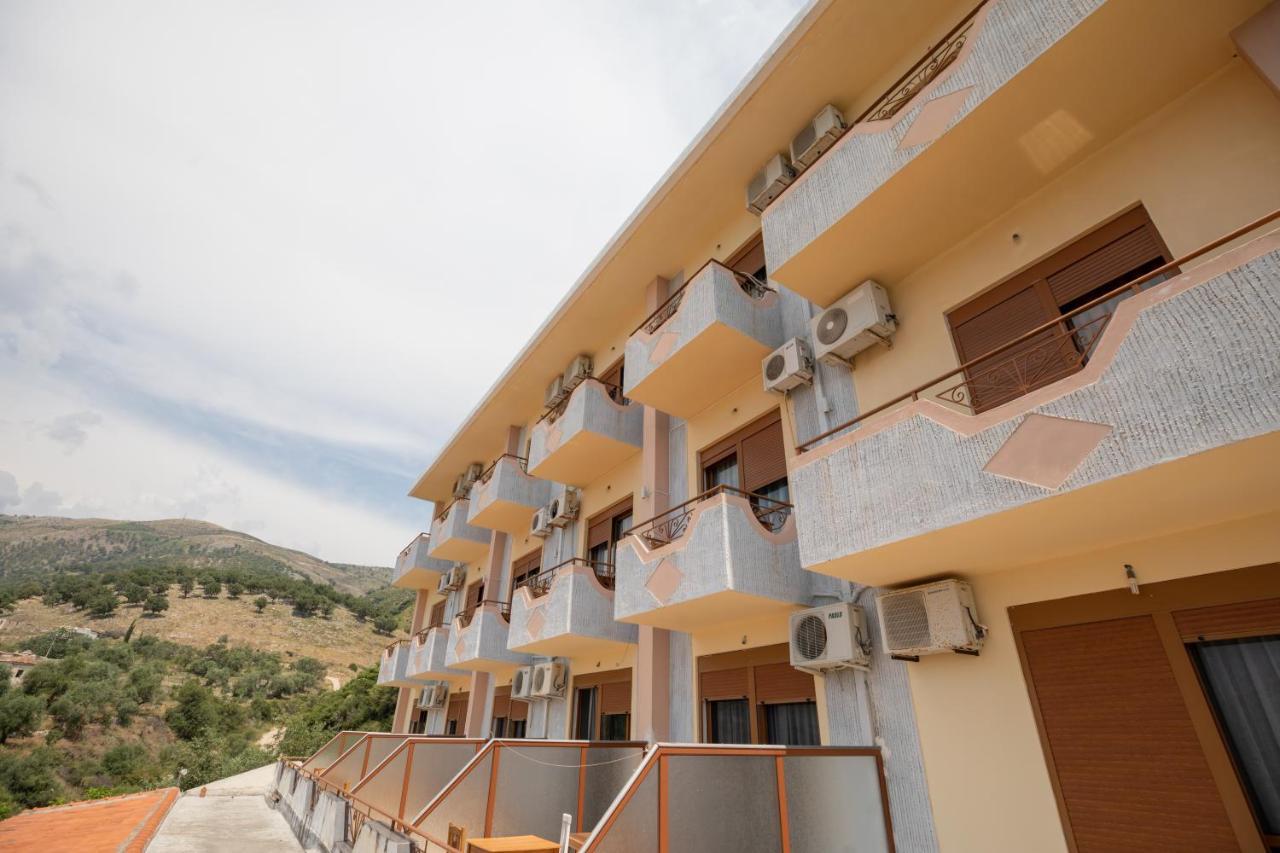 Hotel Panorama Himarë Exterior foto