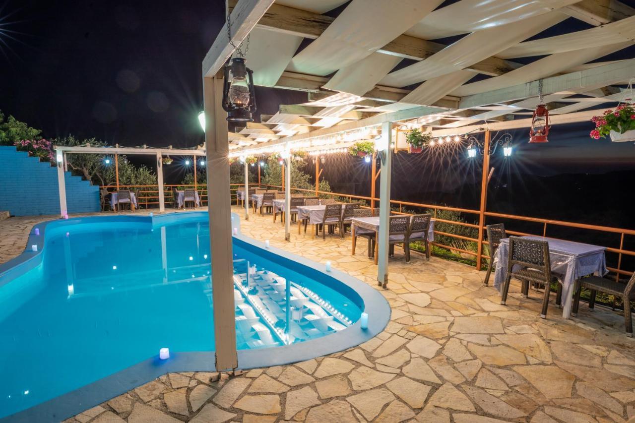Hotel Panorama Himarë Exterior foto