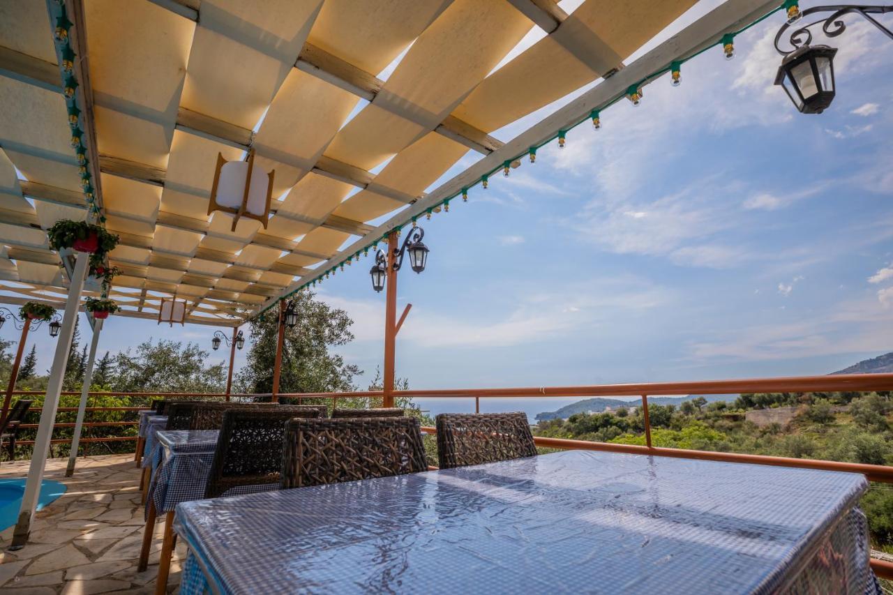 Hotel Panorama Himarë Exterior foto